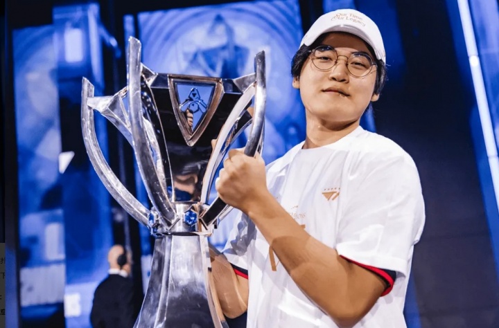 Gumayusi：没有过多的关注三连冠，只是努力专注于比赛本身