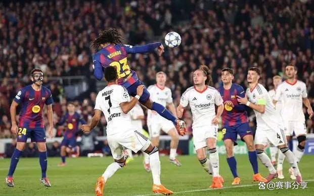 亚马尔超越姆巴佩创欧冠新史,巴萨2-1翻盘直通欧冠16强